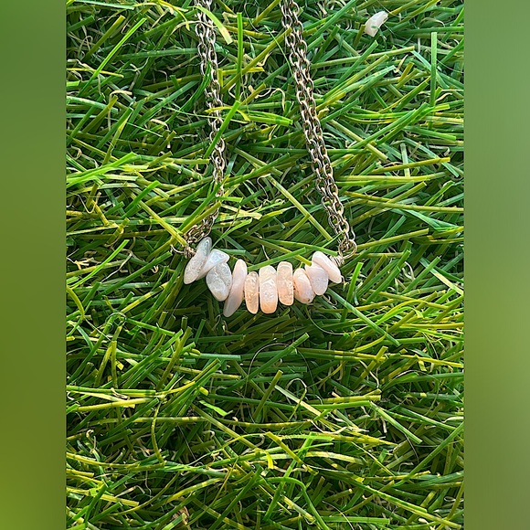 Blue Lace Agate Crystal Chips Necklace - Picture 4 of 4